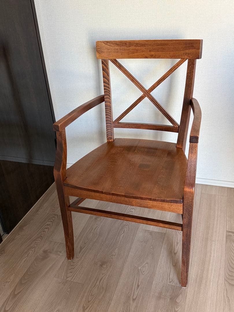 [m]木製ダイニングチェア肘掛付1
