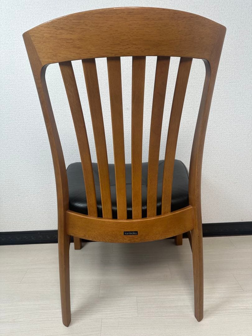 （1/4）カリモク ダイニングチェア レザー ※i4※