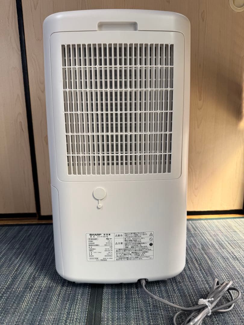 シャープ　衣類乾燥除湿機　CV-R180