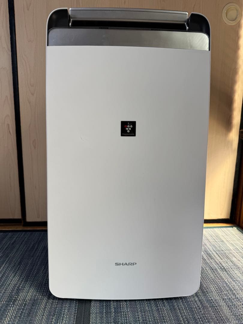 シャープ　衣類乾燥除湿機　CV-R180