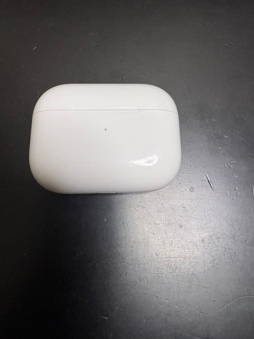 び*ん様 AirPods pro2 本体 ホワイト 充電ケース付き