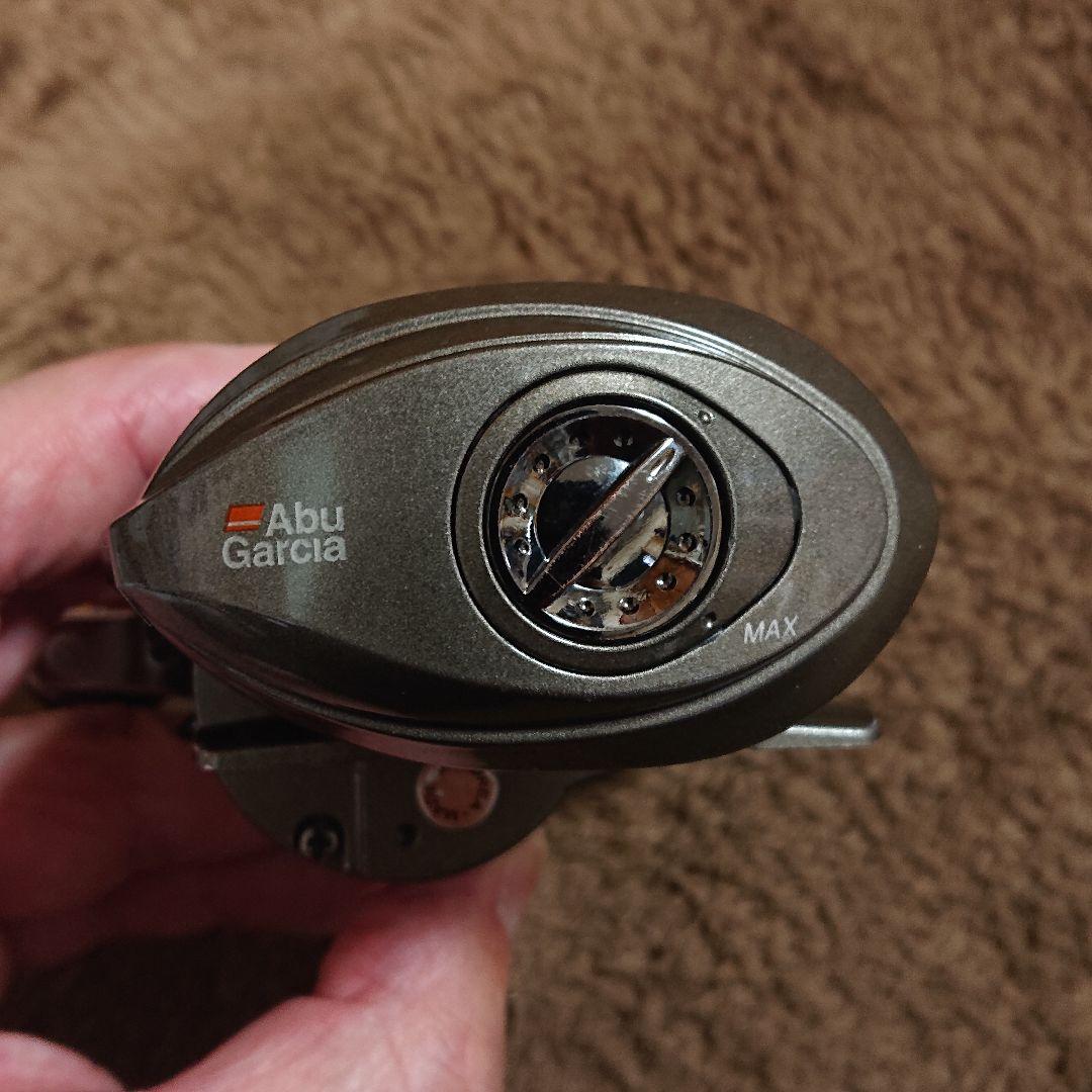 アブガルシア レボ LT 右ハンドル