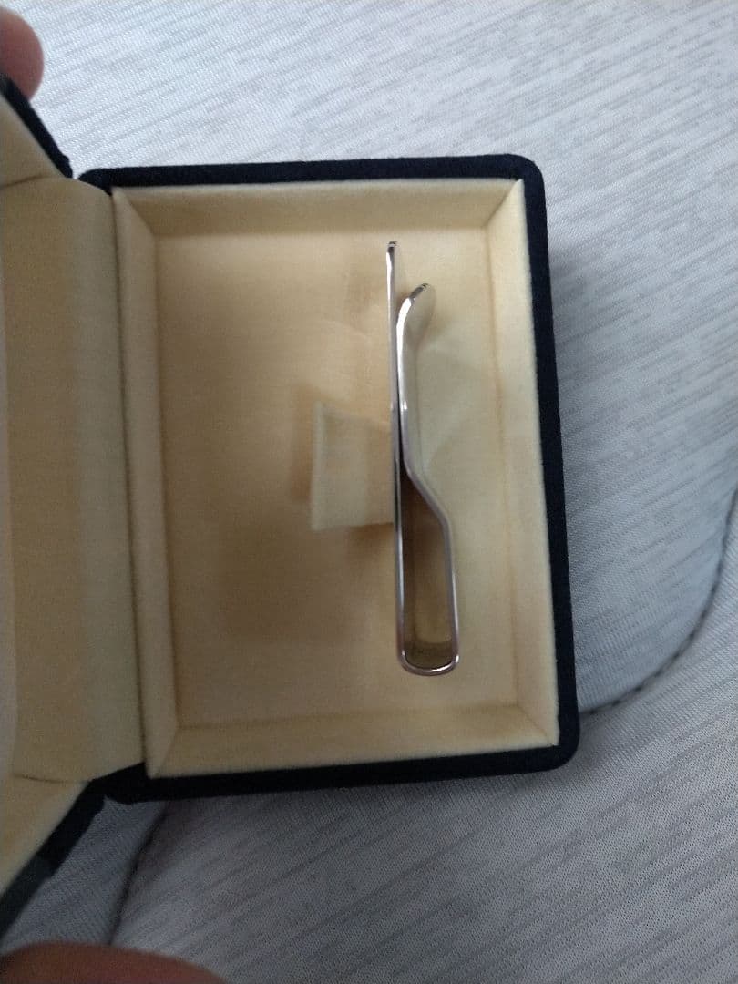 美品 BURBERRY シルバーマネークリップ