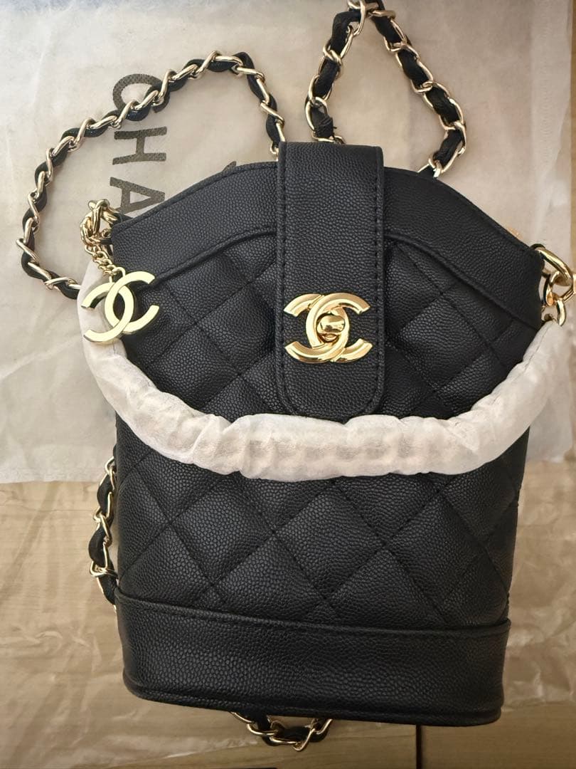 CHANEL CC ロゴノベルティ　キルティングショルダーバッグ