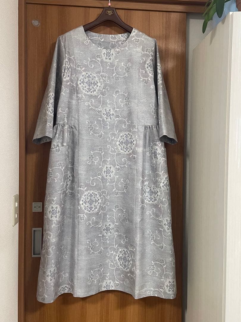 着物リメイク☆463白大島紬脇ギャザーワンピース／サイズL～LL