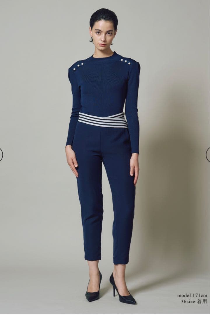 【値下げ】BORDERS at BALCONY ネイビー テーパードパンツ 34