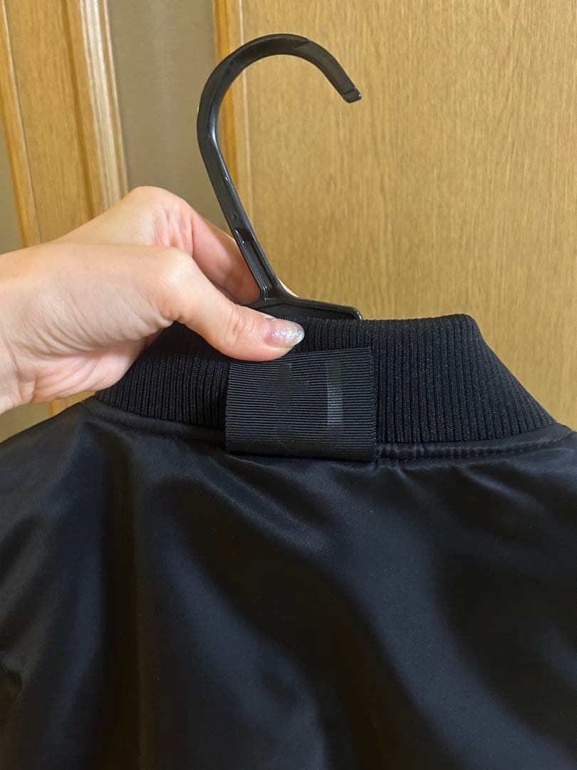 ユニクロ　＋J ハイブリッドダウンオーバーサイズMA-1