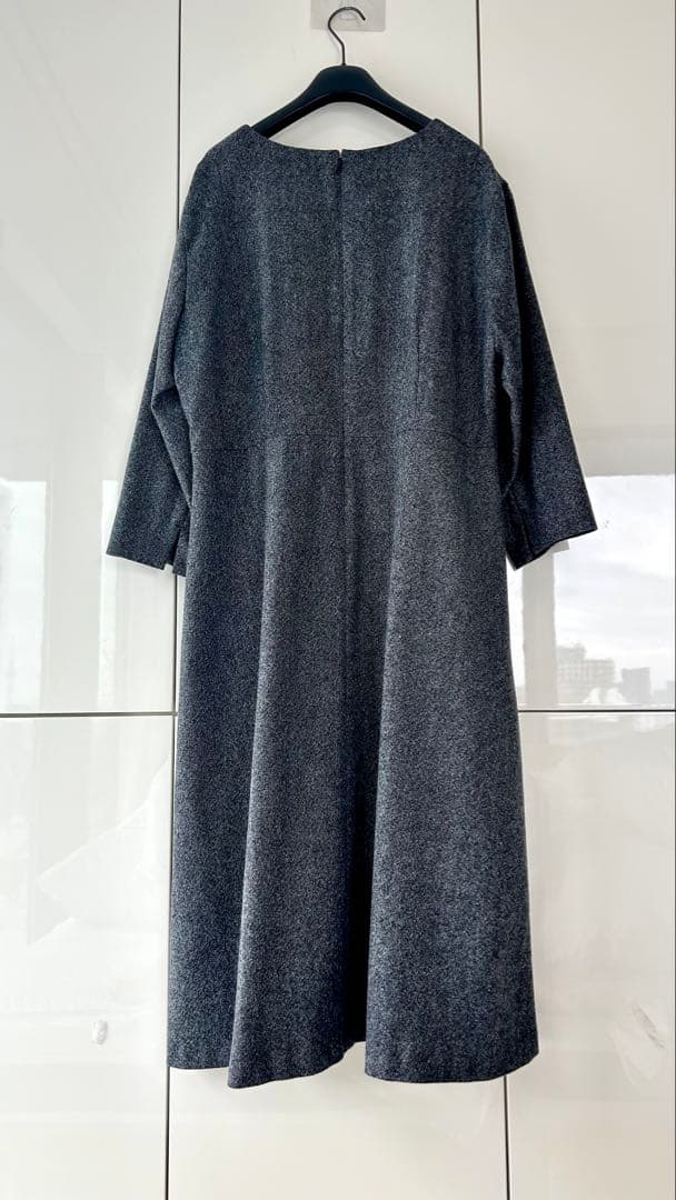 【新品★タグ付き】アンタイトル　ロングワンピース 44