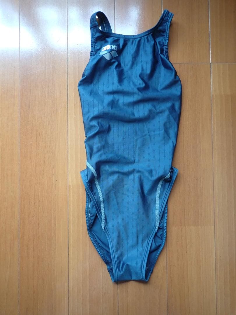 【未使用】アリーナレディース水着S