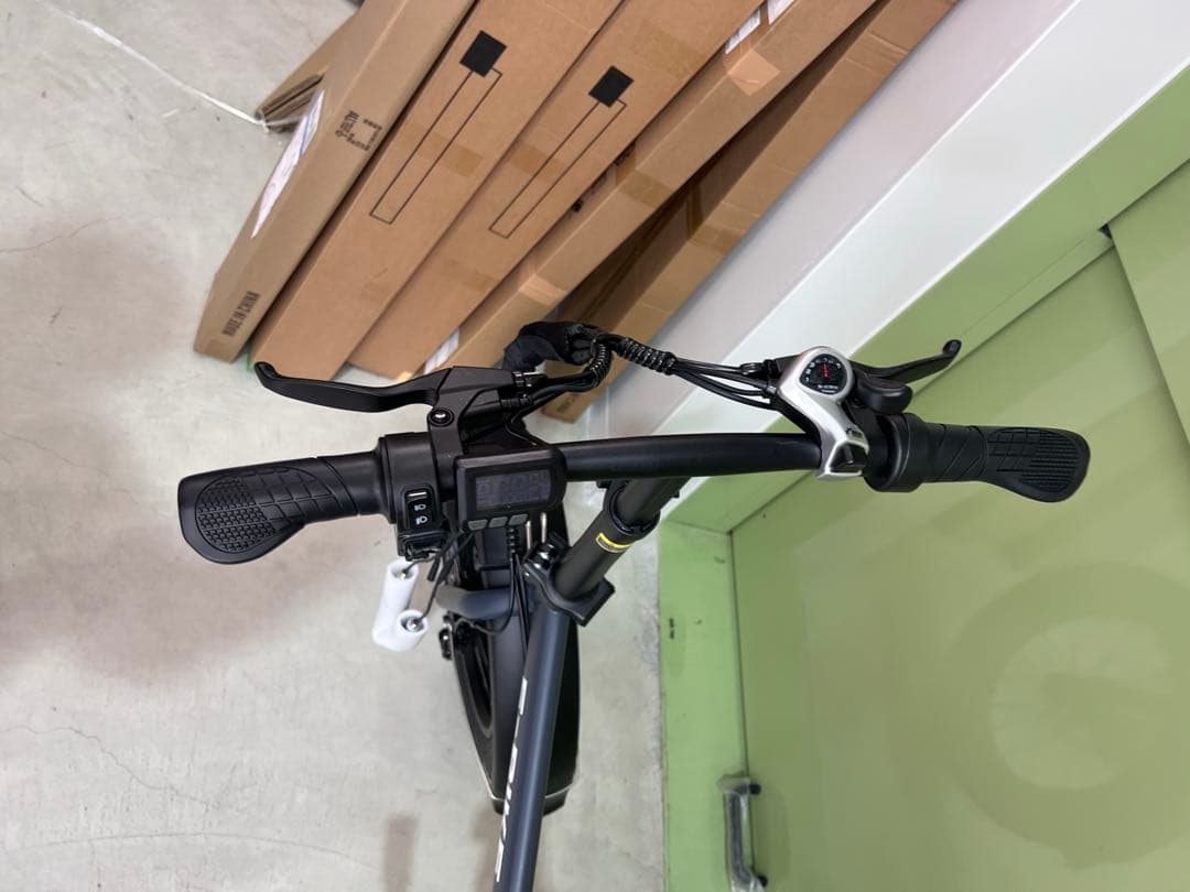 ファットバイク20インチ折り畳みビーチクルーザー自転車 FATBIKE 7段変速