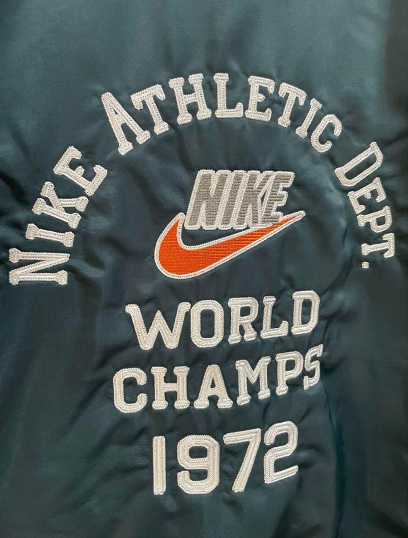 美品NIKE ナイキ　ダグアウト　サテン　ジャケット　カーキ