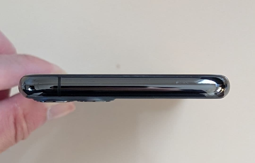 【未使用】iPhone 11 Pro 64GB カメラ無音 FeliCa 香港版