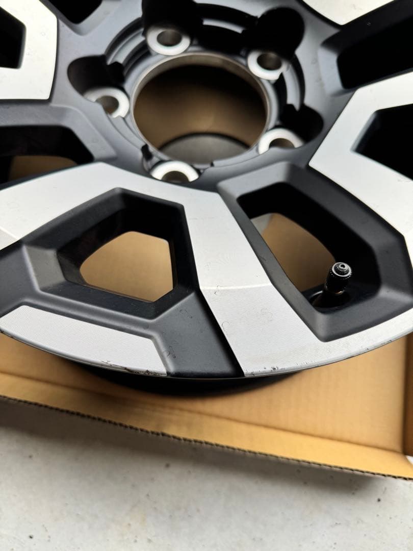 再再販　ランクル　ランクル70 純正ホイール　GDJ76W 1本　16インチ