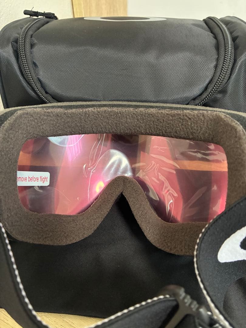 新品未使用オークリーゴーグル収納バッグ付き