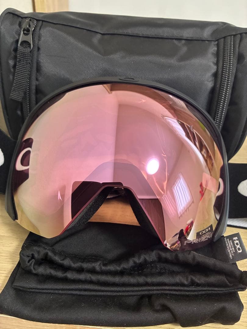 新品未使用オークリーゴーグル収納バッグ付き