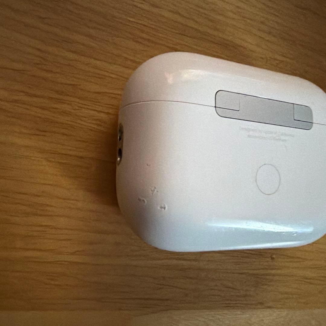 AirPods Pro 第二世代　typeC 傷あり