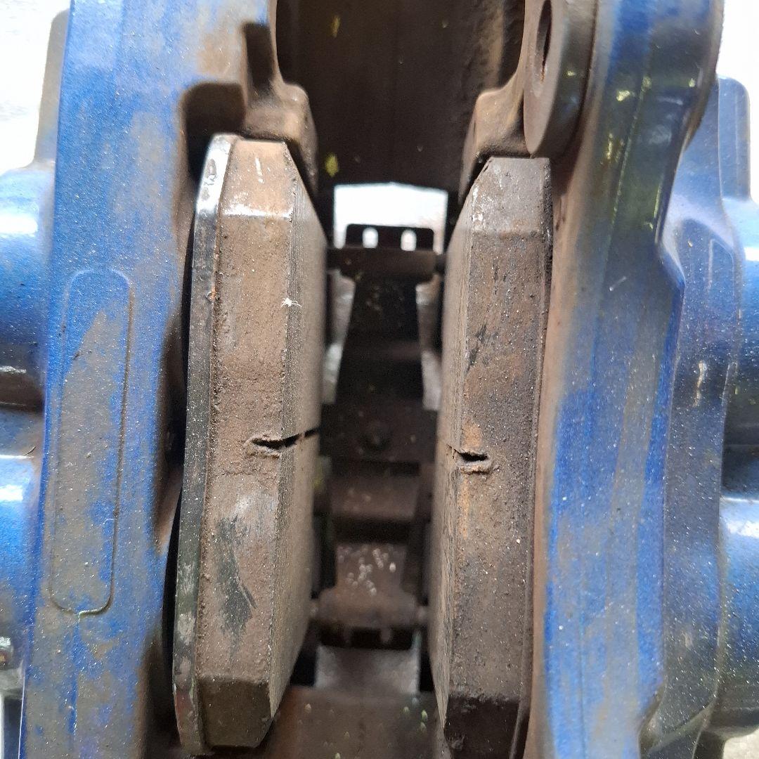  M135 純正ブレーキキャリパー前後パッド付き 青