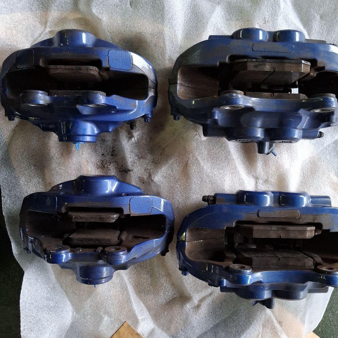  M135 純正ブレーキキャリパー前後パッド付き 青