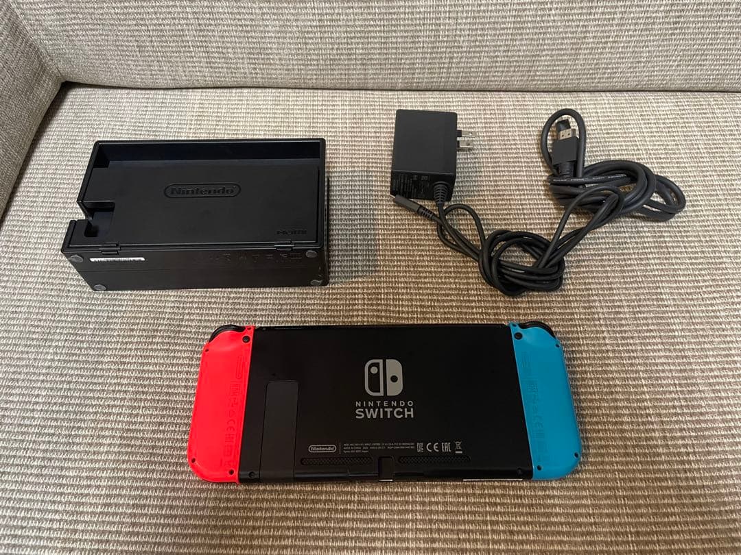 Nintendo Switch 本体 赤/青 箱無し