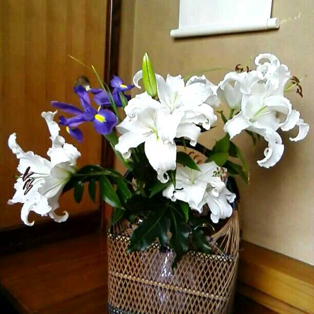 確認画面　ここで頂いた籠に　庭のカサブランカを。。。至福の時です！