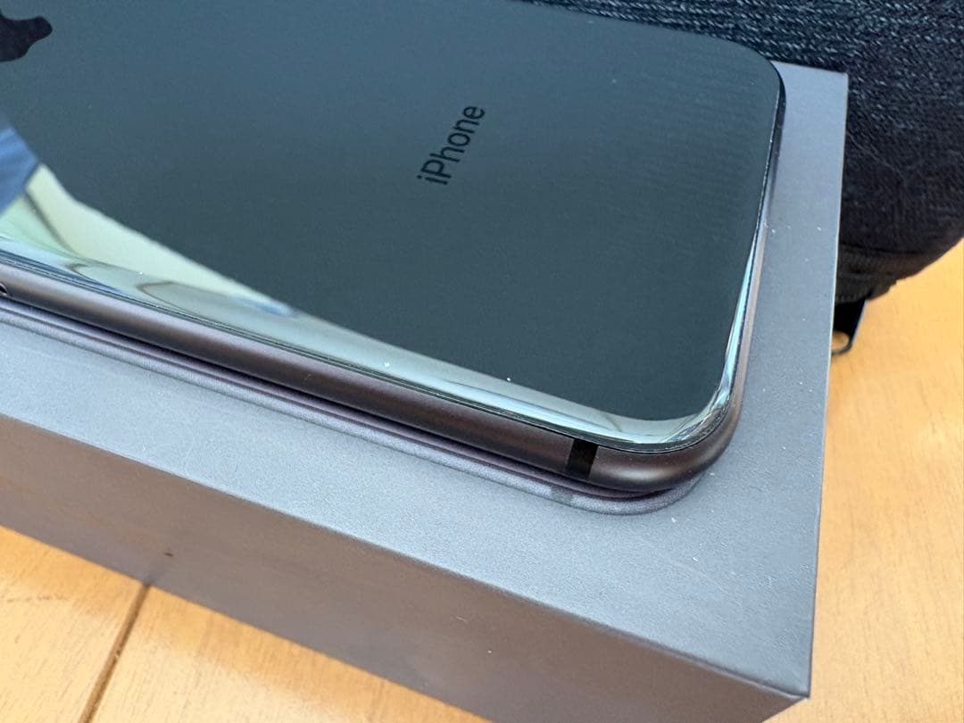 iphone8 64G 美品 SIMロックあり（ドコモ）