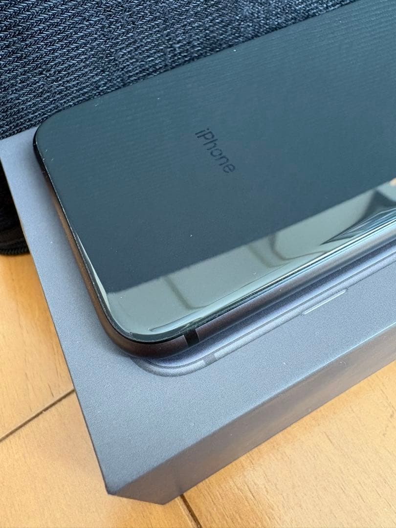 iphone8 64G 美品 SIMロックあり（ドコモ）