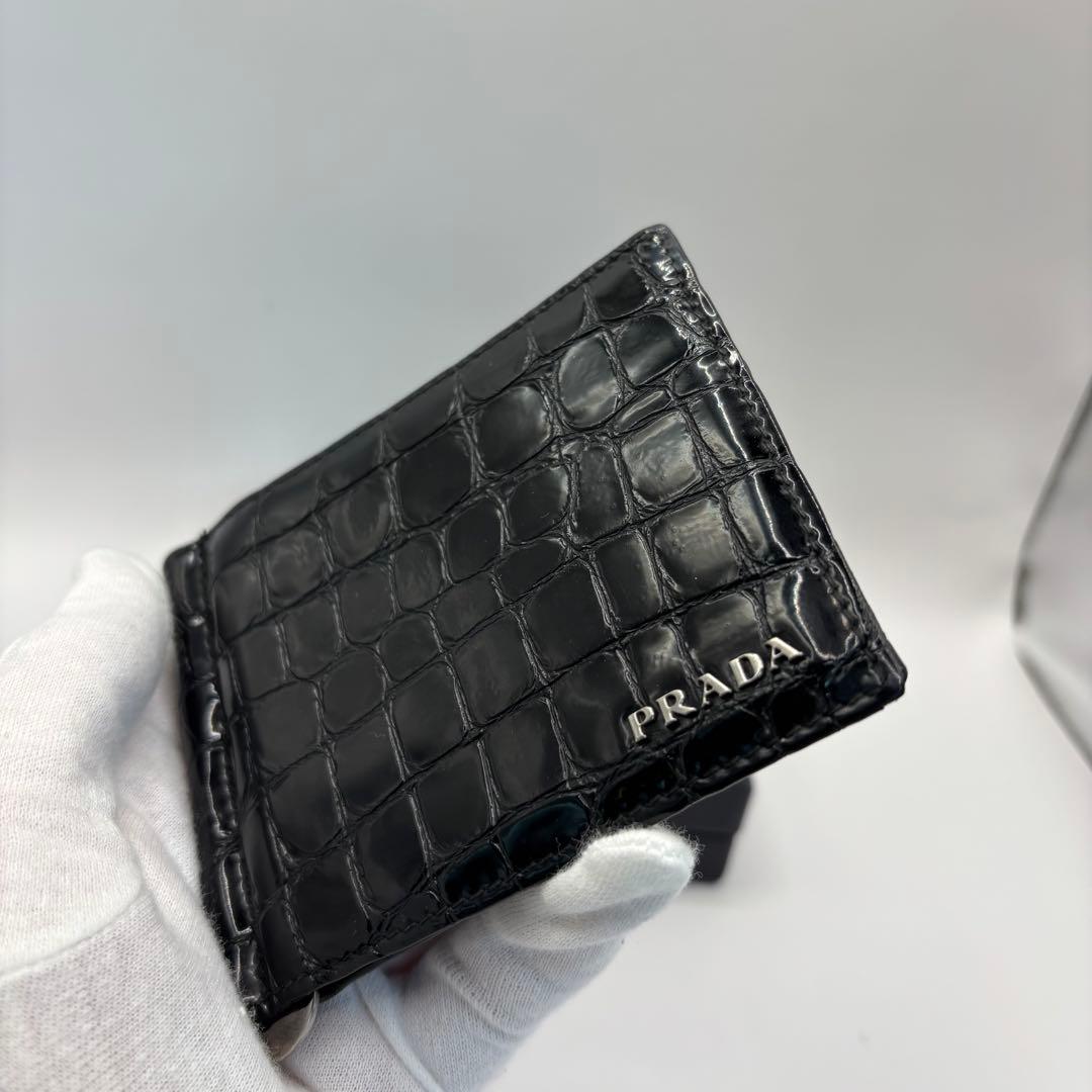 希少品/付属品　PRADA 二つ折り財布　マネークリップ　クロコ　エナメル　黒色