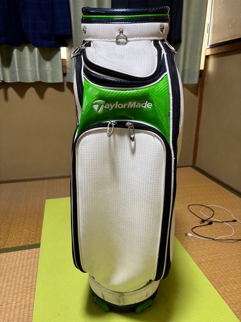 テーラーメイド　ツアーモデルキャディバック