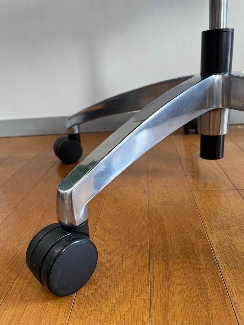 PLUS プラス　アルフィーノチェア　伊丹由和　13.9万　デザイナーズ　美品