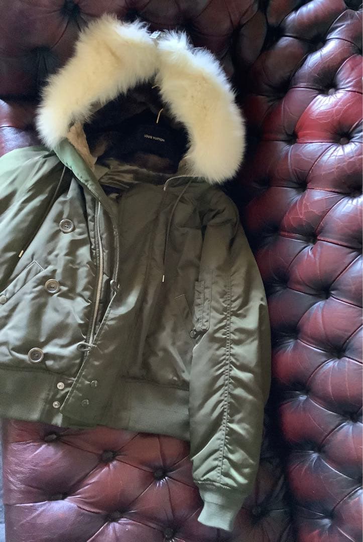 ルイヴィトンLOUIS VUITTONビーバーフォックス毛皮 N-2Bミリタリー