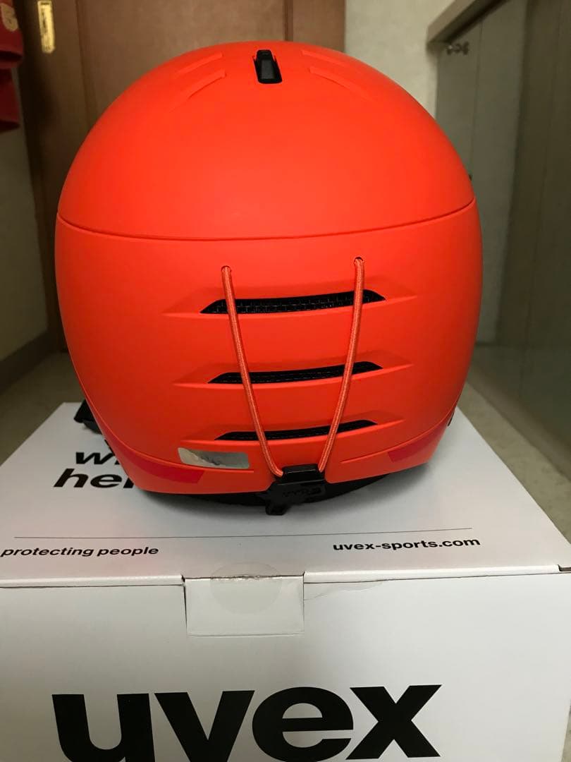 美品！uvex(ウベックス) スキースノーボードヘルメット wanted