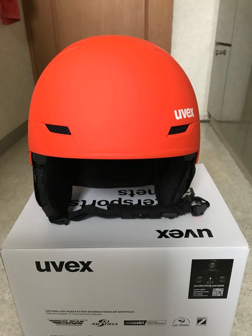 美品！uvex(ウベックス) スキースノーボードヘルメット wanted