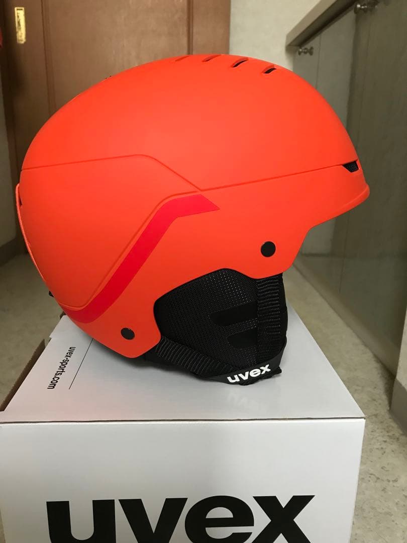 美品！uvex(ウベックス) スキースノーボードヘルメット wanted