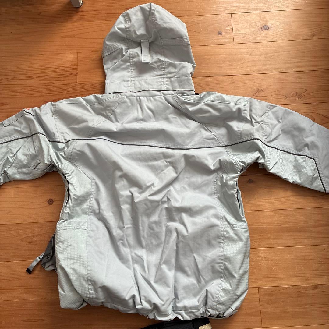 スノーボードウェア ウェアMサイズズボンSサイズ上下セットX-niX 即購入可能