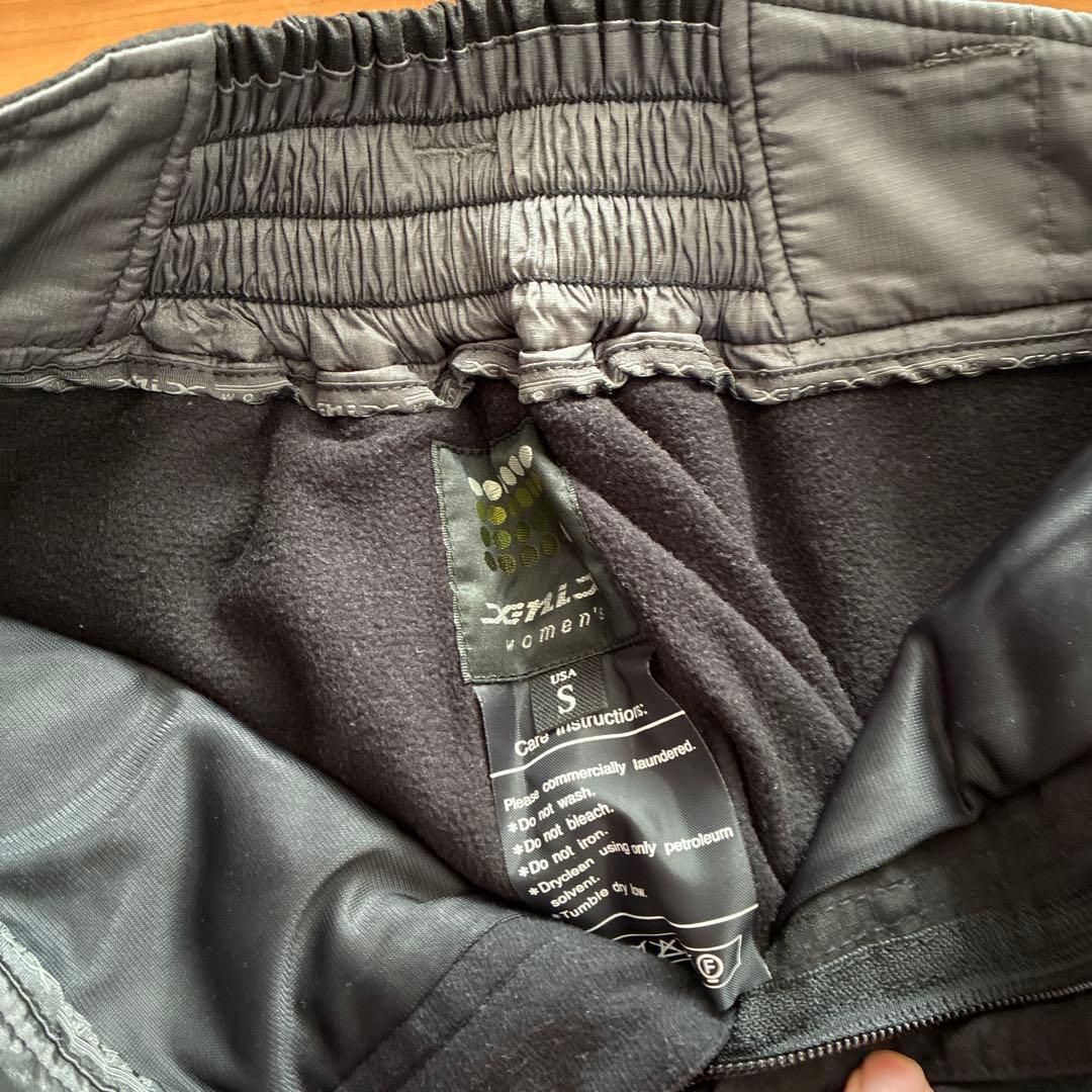 スノーボードウェア ウェアMサイズズボンSサイズ上下セットX-niX 即購入可能