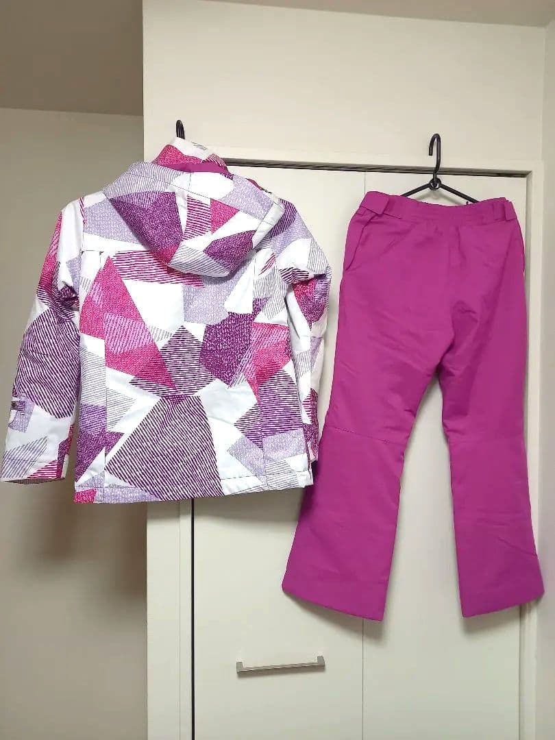 美品　ONYONE レディーススキーウェア　Sサイズ
