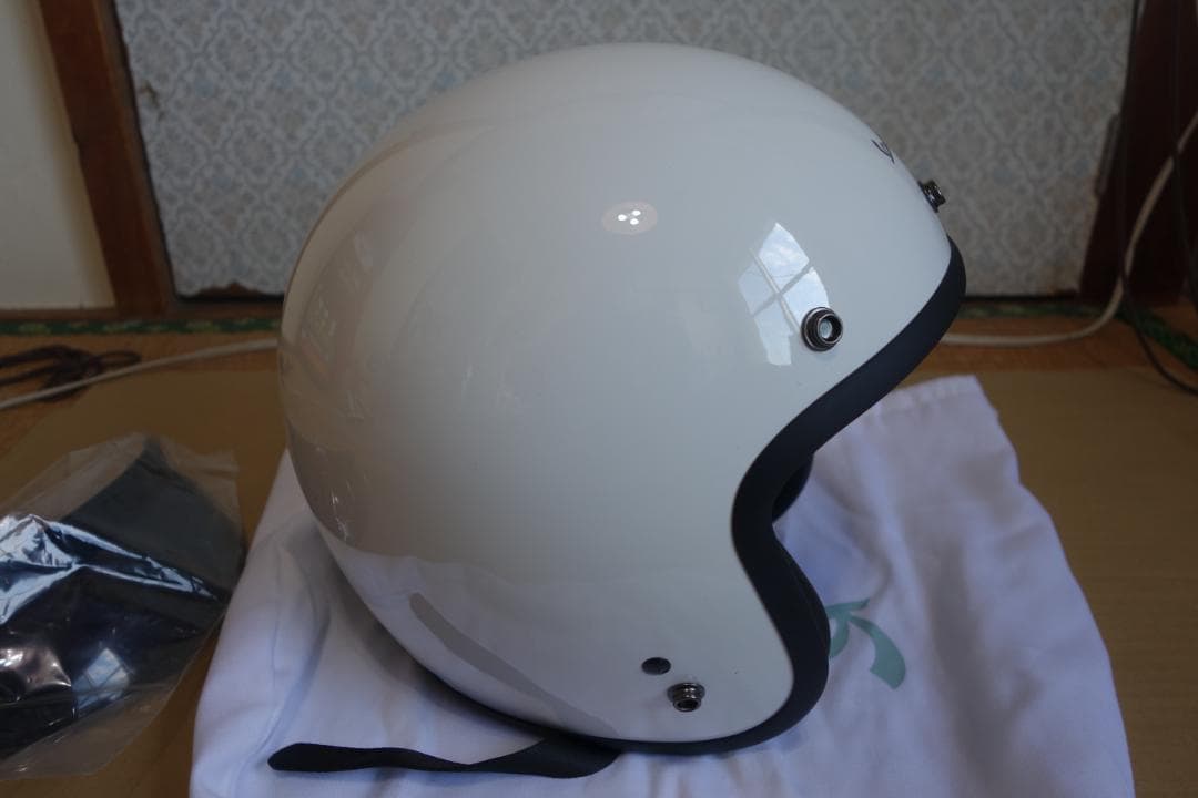 ベスパ　純正　ヘルメット　イノチェンツァホワイト　L　美品