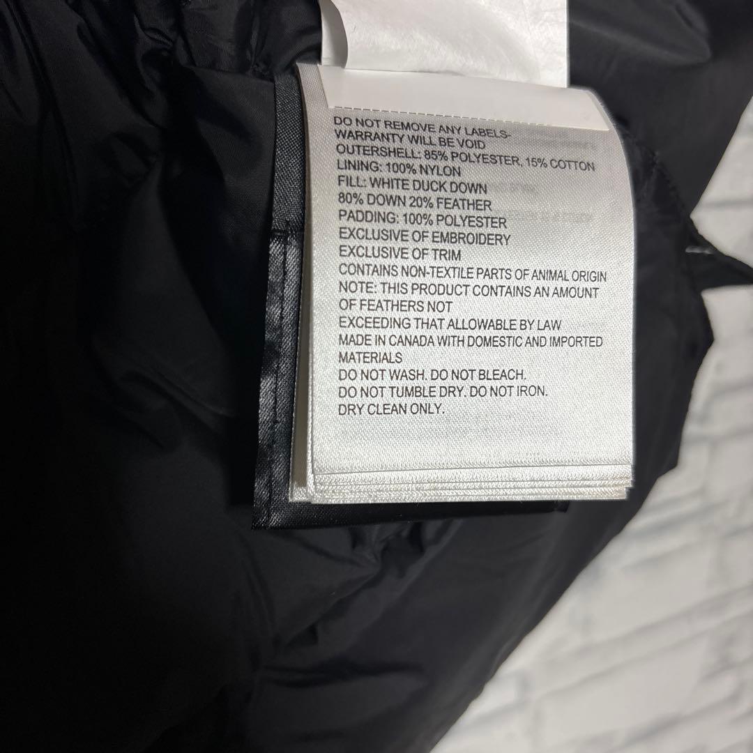 こ*ん様   ブラック ダウンベスト　未使用品　超美品✨