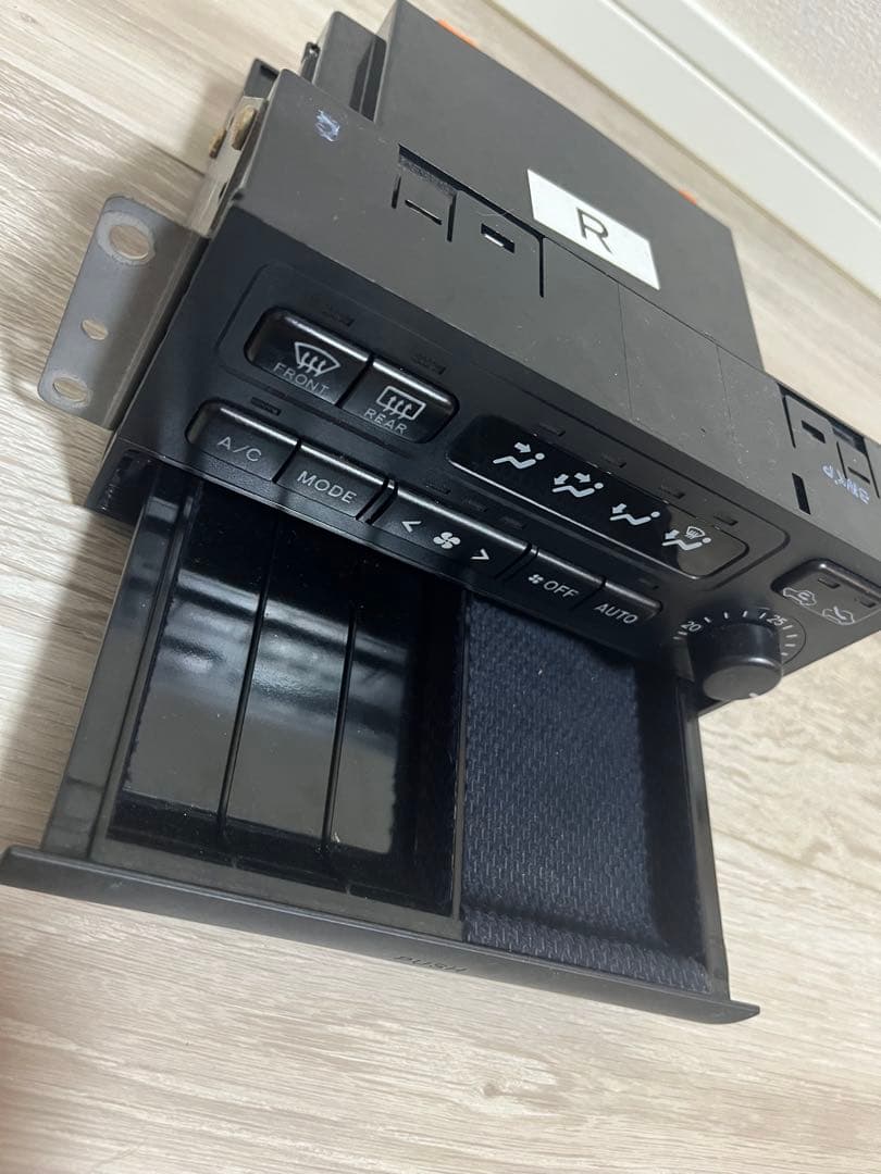 90系/95系ランドクルーザープラドA/Cエアコンコントロールパネル