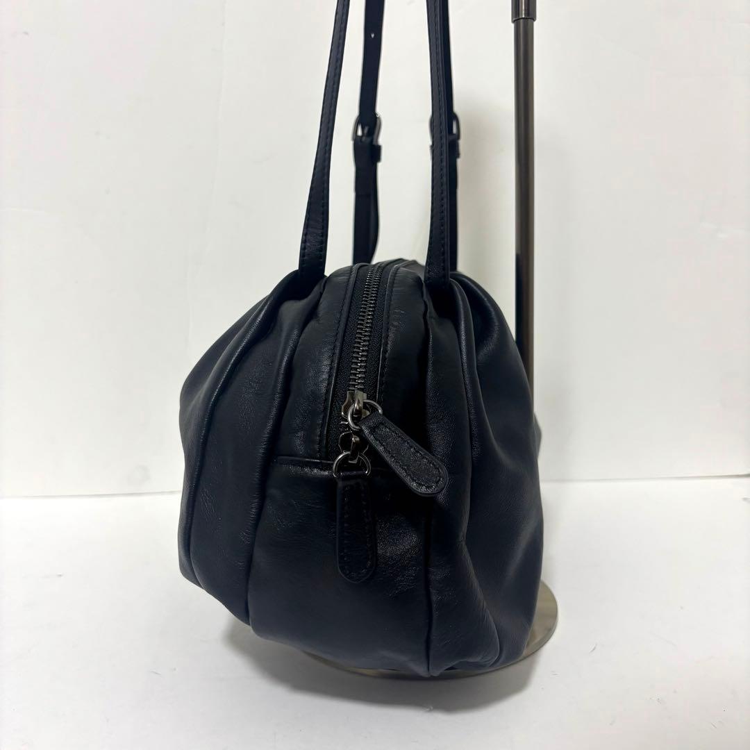 極美品 イアパピヨネ コロンボストンバッグ 黒