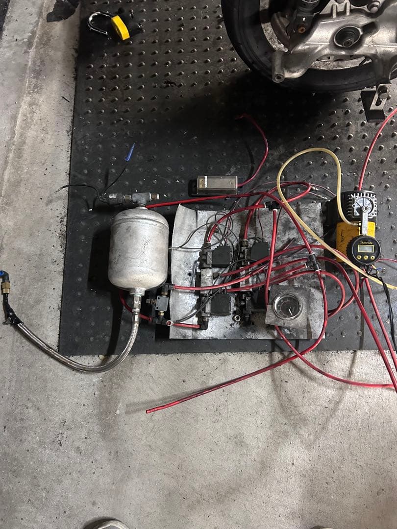 マジェスティ　エアサス　ローダウン