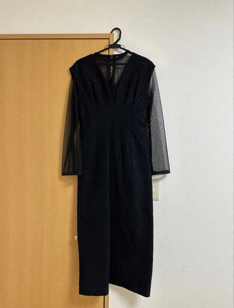 ANDRÉSD V line jacquard dress