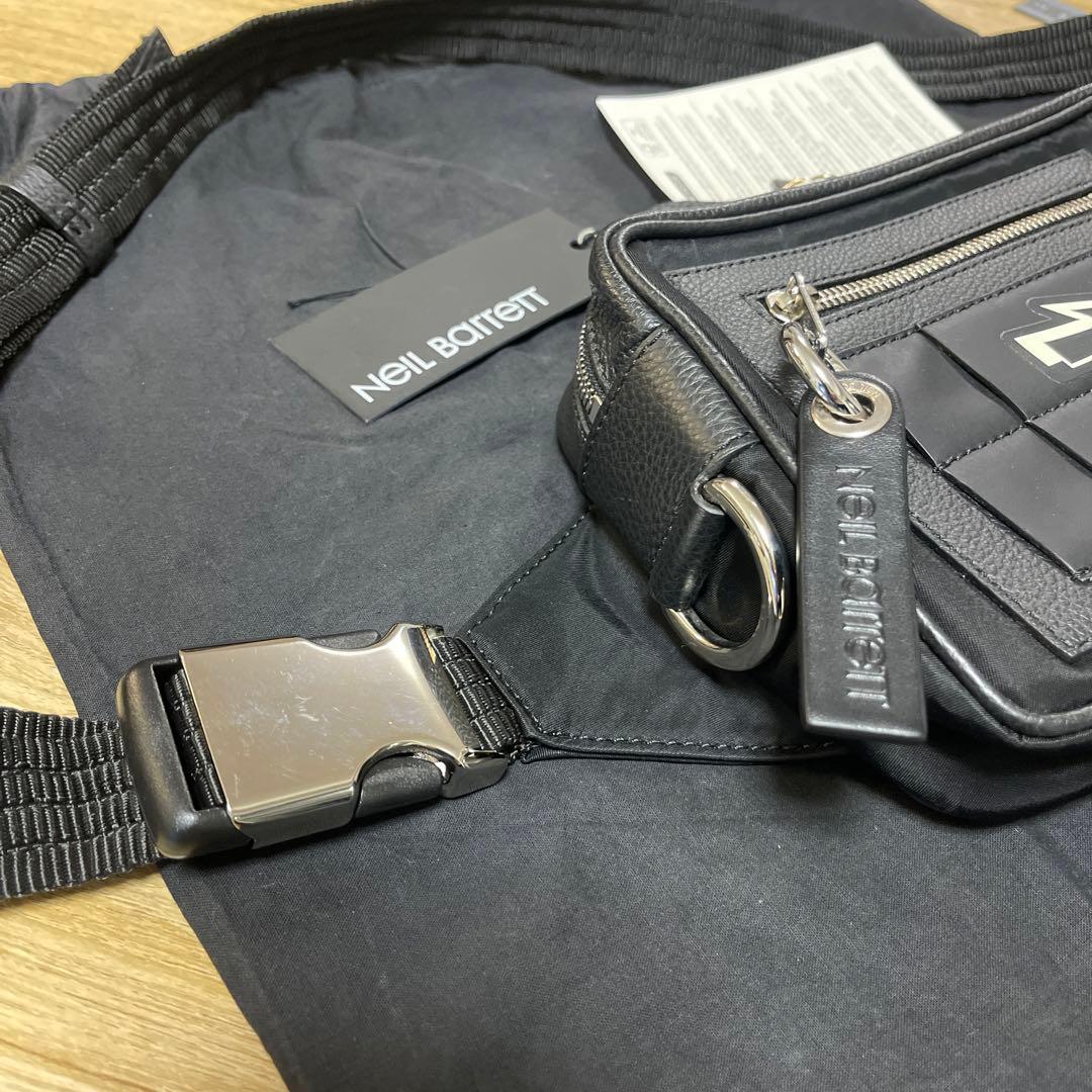 NEIL BARRETTニールバレット　ボディバッグ　ウエストポーチ
