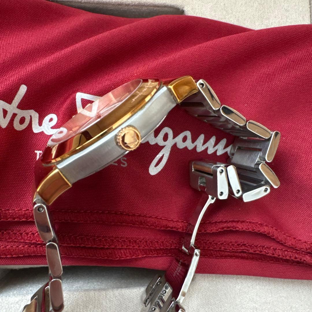 マメ＊フェラガモ　レディース　腕時計