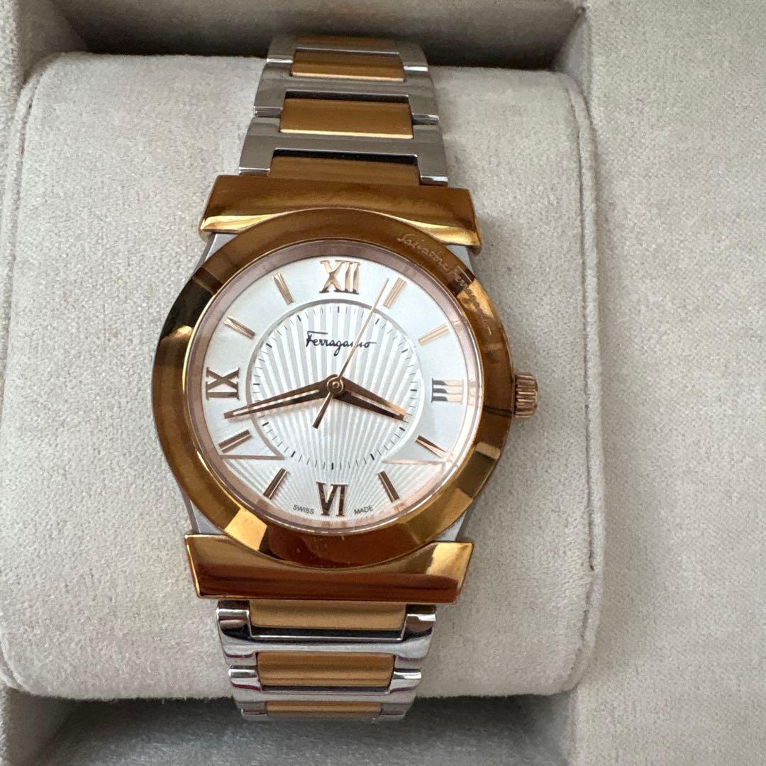 マメ＊フェラガモ　レディース　腕時計