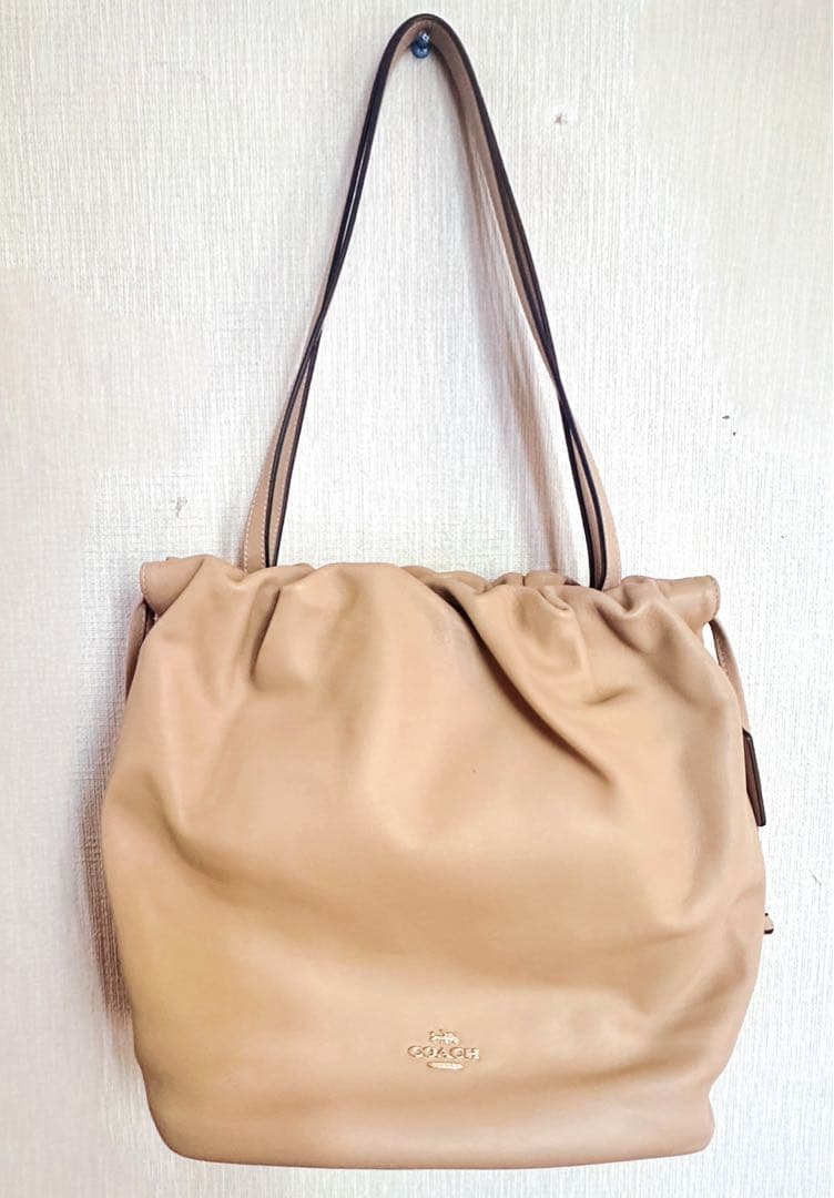 ひ*ん様 COACH フェイ　ドローストリング　トートバッグ　カラー:タン