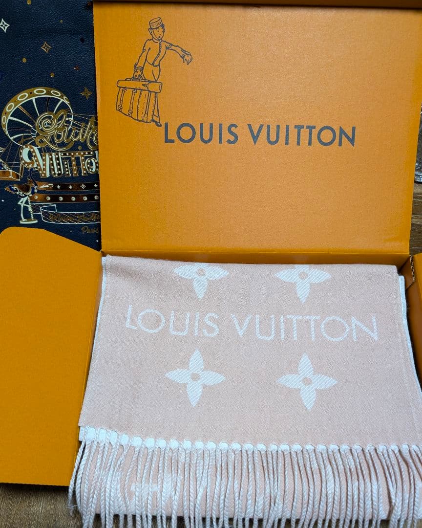 LOUIS VUITTON マフラー LV エセンシャル ギフトラッピング付