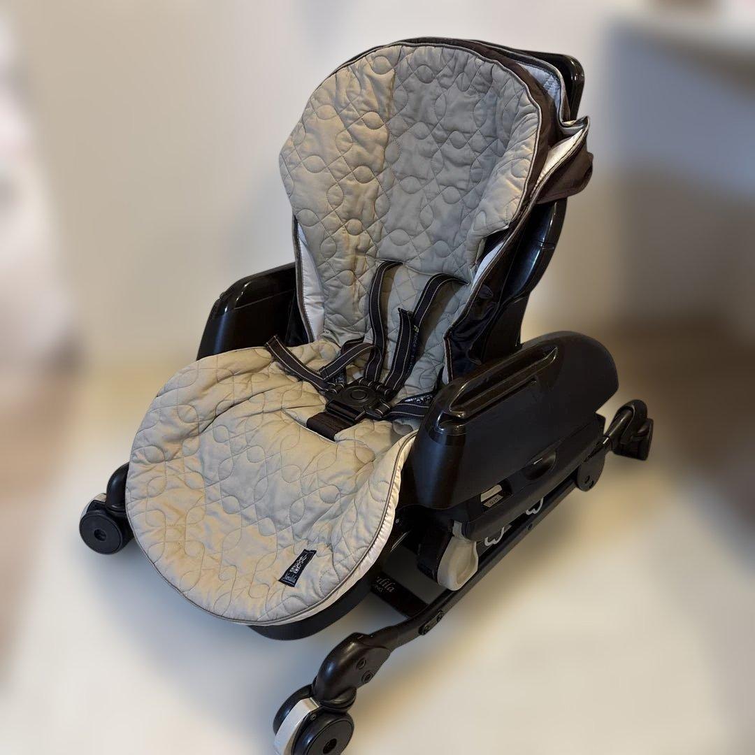 Combi コンビ ネムリラ オートスウィング 電動ハイローチェア