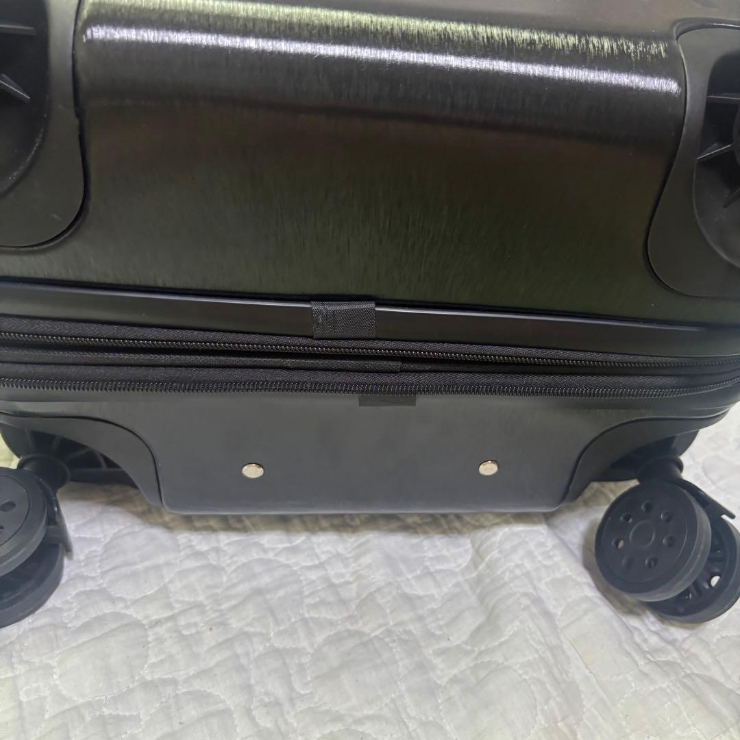 【非売品 美品】ティンバーランド キャリー アルミ ブラック　4輪　ＴＳＡロック