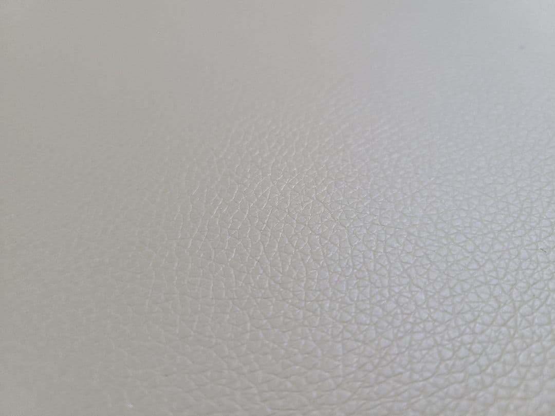 ハイエースリアサイドガラス窓埋めパネル防音断熱ベージュレザー仕様左右１セット